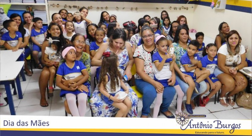 Uma emocionante programação foi desenvolvida no Educandário Antônio Burgos para vivenciar uma semana recheada de grandes emoções. Diariamente os alunos e professores encantaram as mamães com carinhosos