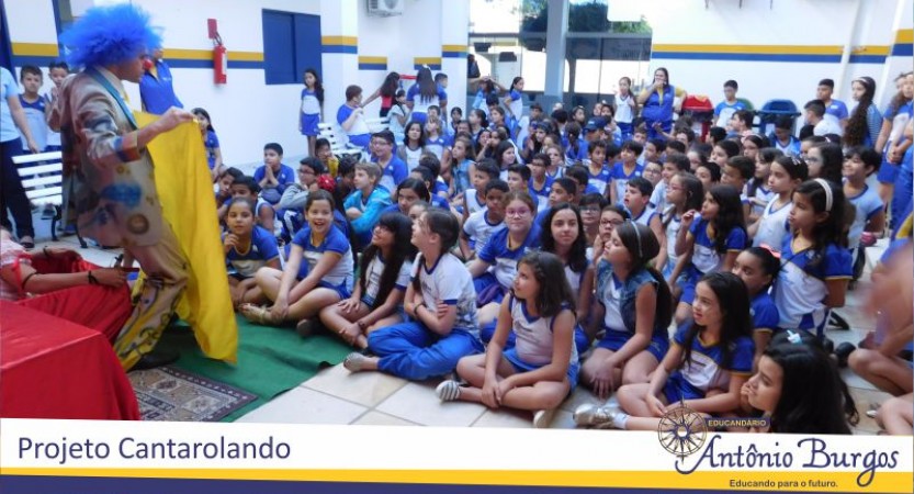                 Nesta sexta, 04 de agosto, os alunos e professores da Educação Infantil e Ensino Fundamental Anos Iniciais fizeram a festa no pátio da